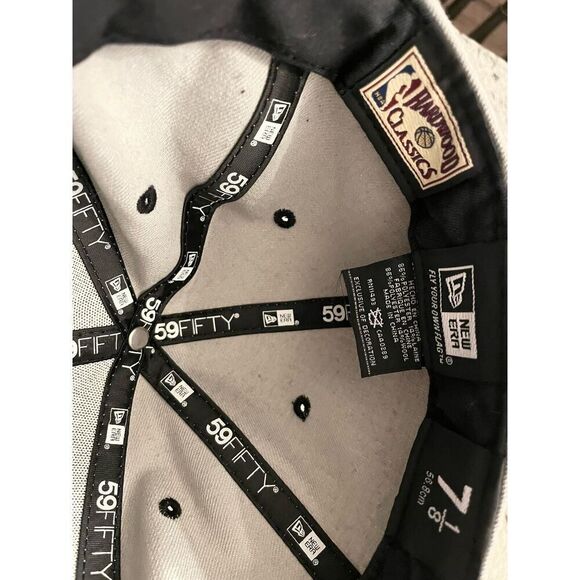 Chicago Bulls Hat Cap 7 1/8 New Era 59Fifty Logo Fitted Wool Gray Black Green - Picture 4 of 8